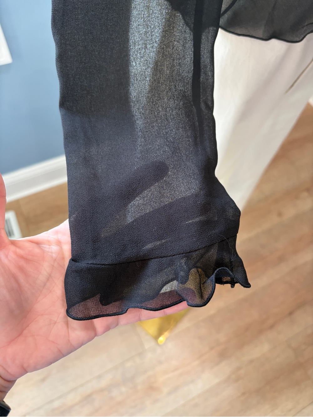 Wilfred Frenchy Blouse Black Sheer Ruffle Tie Front Top XS - Picture 9 of 9